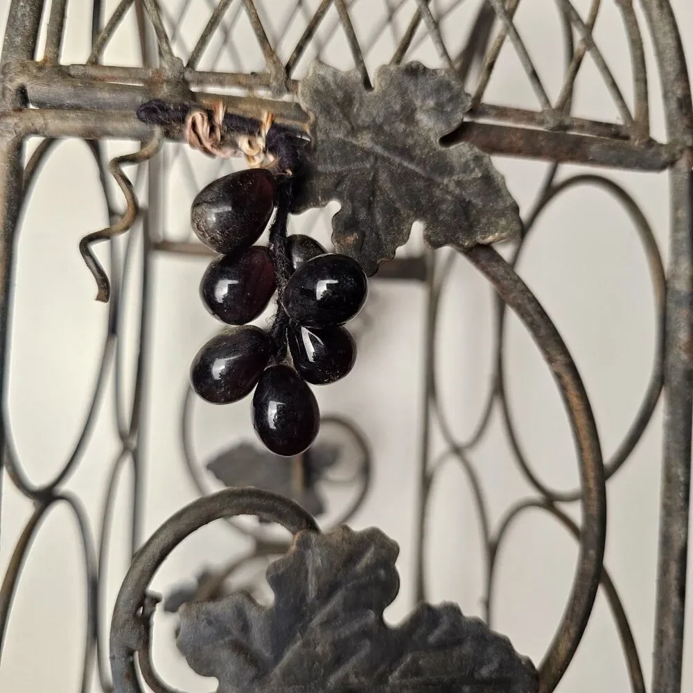 Vintage Rustic Freestanding Metal Wine Rack with Grape & Vine Design 7 Bottles